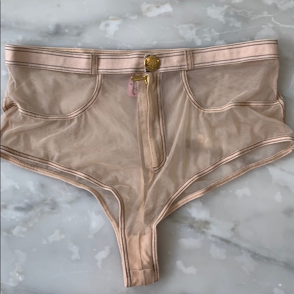 Agent Provocateur Briefs